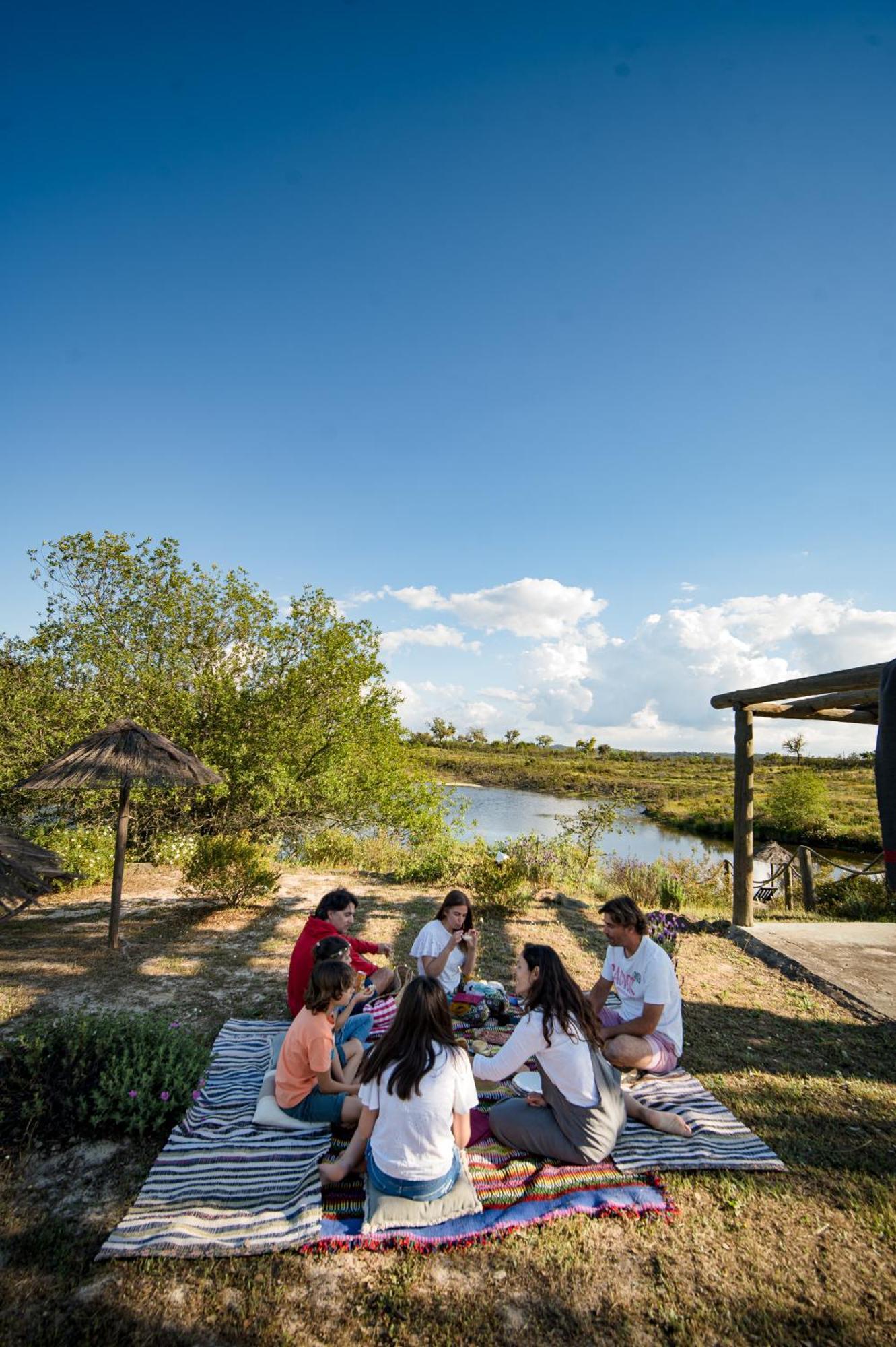 Monte Gois E Casa de Campo *